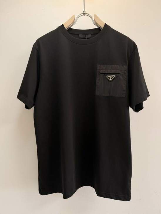 Picture of Prada T Shirts Short _SKUPradaXS-Lfxtx022963